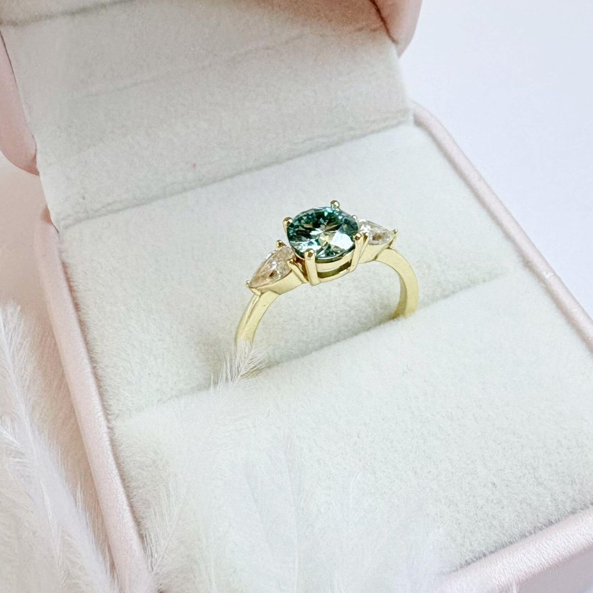 Anillo Serena 10K Moisanita Cyan 1.0ct Con Cerfificado GRA - Imagen 5
