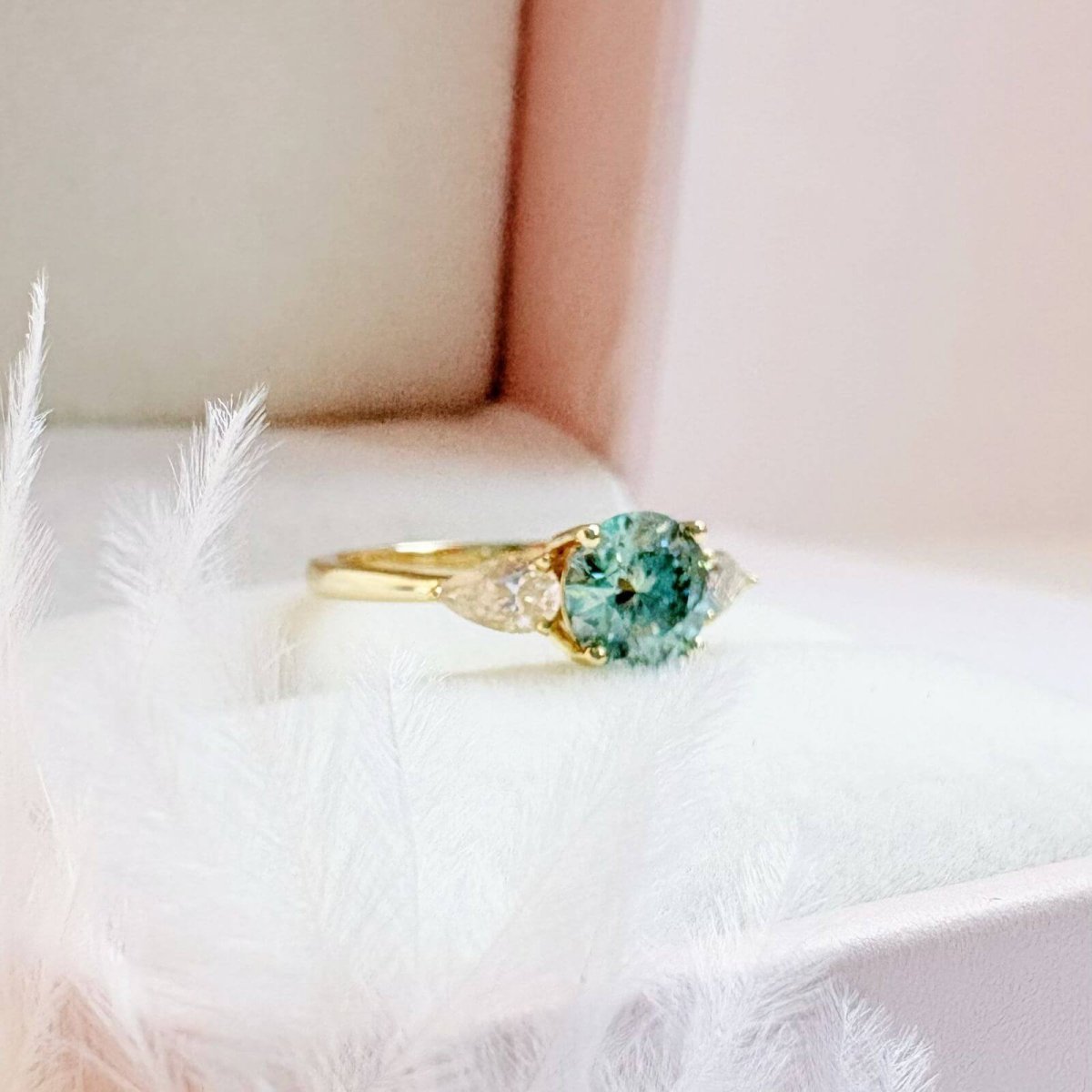 Anillo Serena 10K Moisanita Cyan 1.0ct Con Cerfificado GRA - Imagen 7