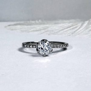 Anillo Lily