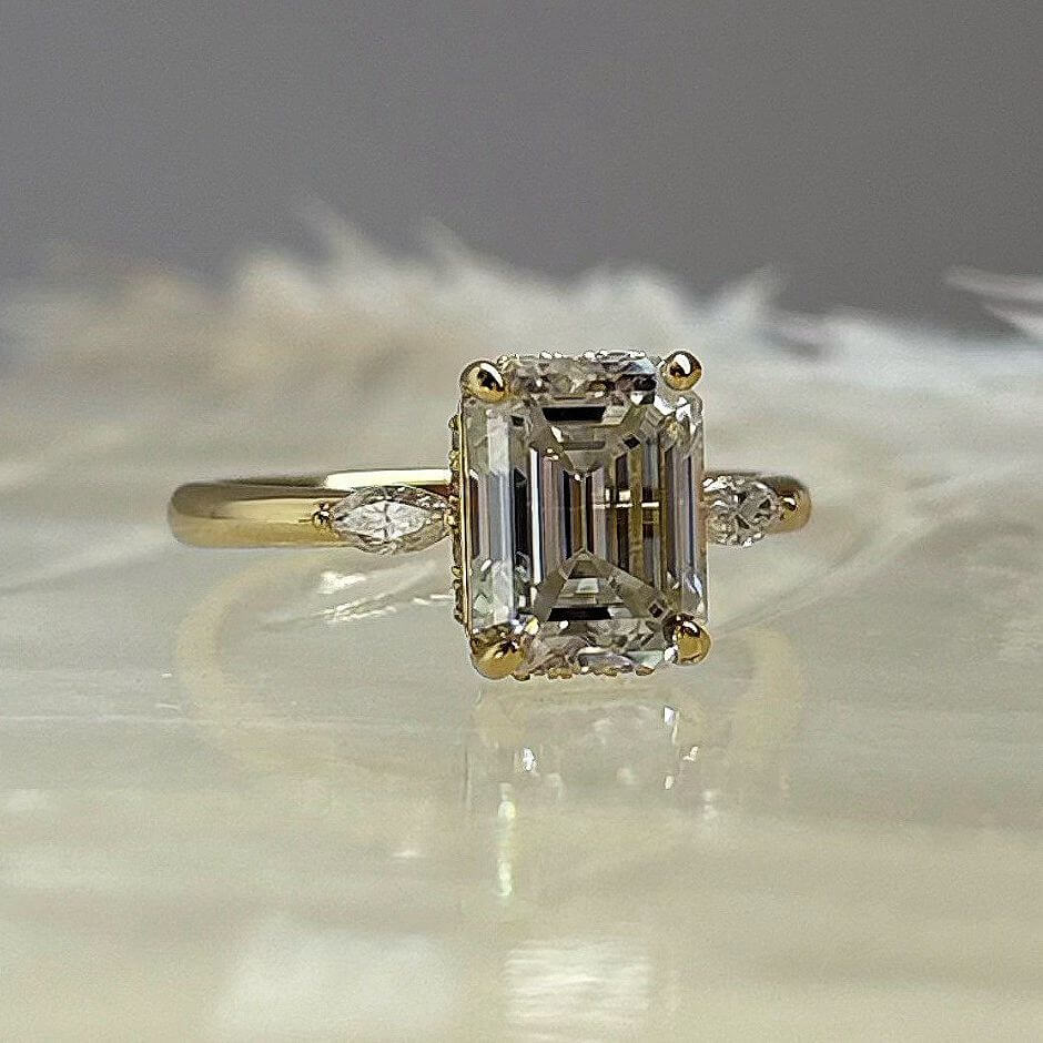 Anillo Natasha 10K Moisanita Esmeralda 3.0CT Con Certificado GRA - Imagen 6