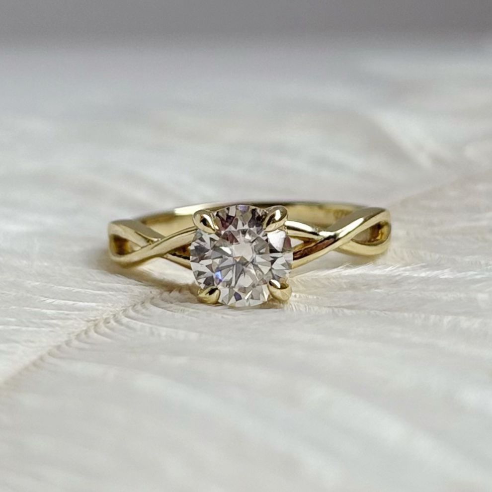 Anillo Florencia 14k moisanita 1.0ct con certificado GRA - Imagen 9
