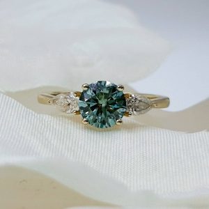 Anillo Serena 14K Moisanita Cyan 1.0ct Con Cerfificado GRA