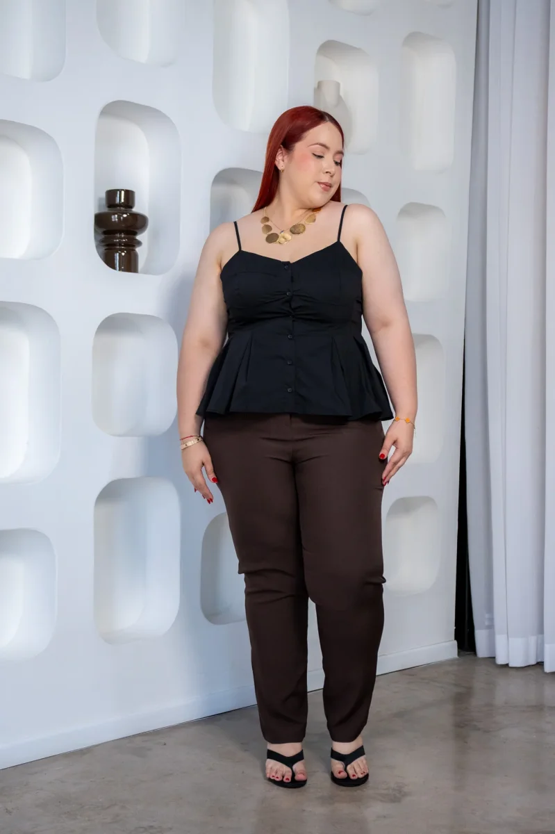 Blusa Curvy Tirantes Peplum Negra - Imagen 7