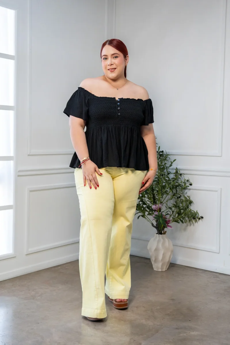 Blusa Curvy Off Shoulder Resorte Peplum Negra - Imagen 9