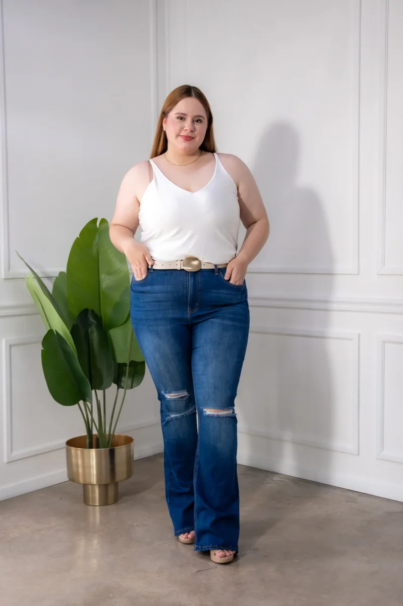 Blusa Curvy Tirantes Satín Blanco o Rojo Brillo Sutil Elegante - Imagen 5