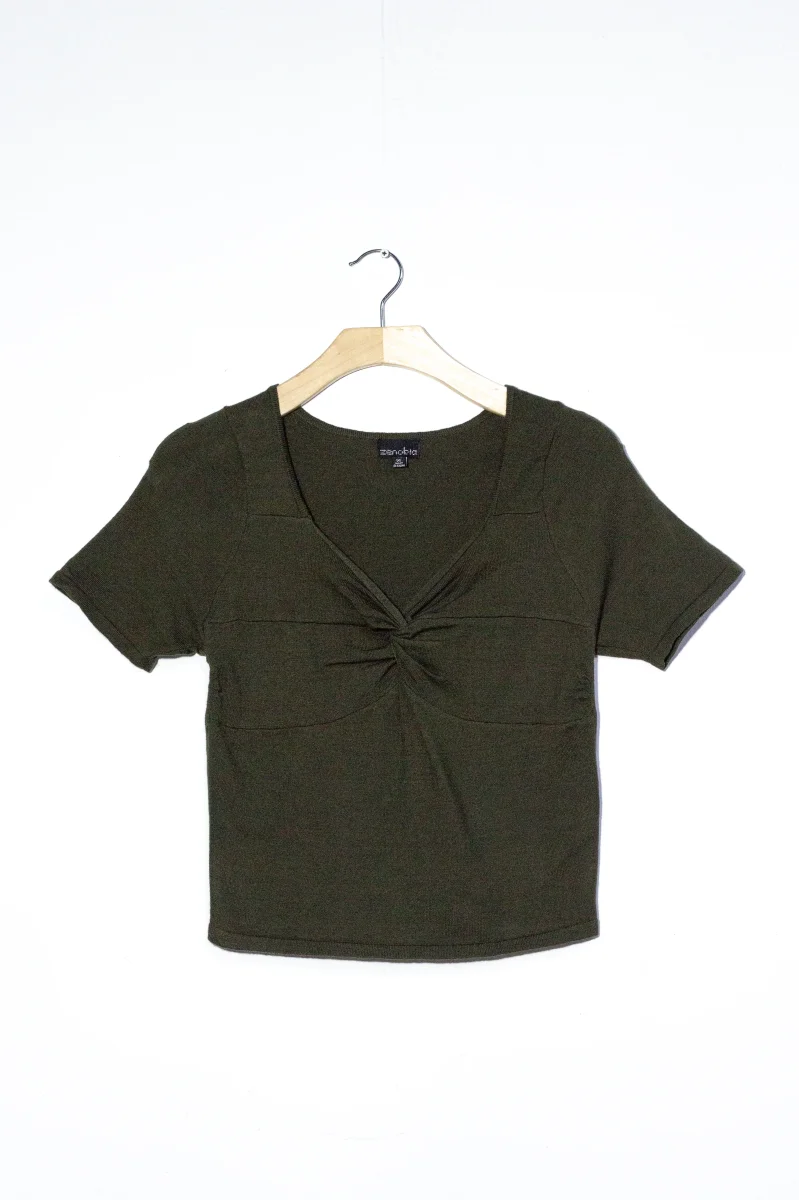 Blusa Curvy Corta Cruzada Olivo Elegante