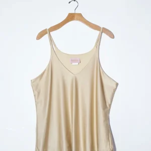 Blusa Curvy Tirantes Satín ivory Elegante Versátil Eventos