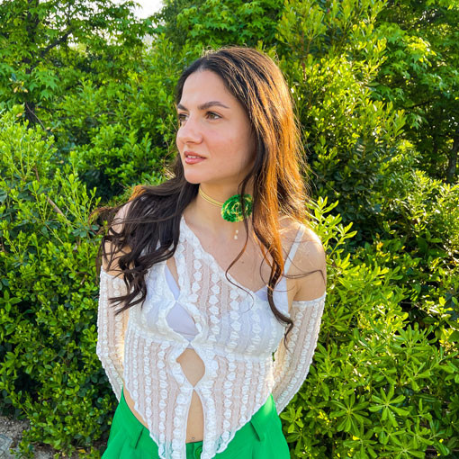 Collar Flor Crochet Verde - Imagen 3