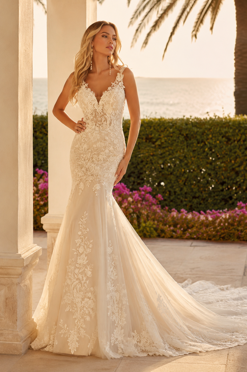 Vestido de Novia de corte sirena de encaje.