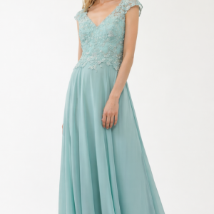 Vestido de fiesta en encaje con cristales incrustados y falda de gasa.