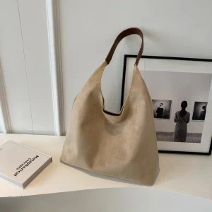 Bolso hobo de piel suave