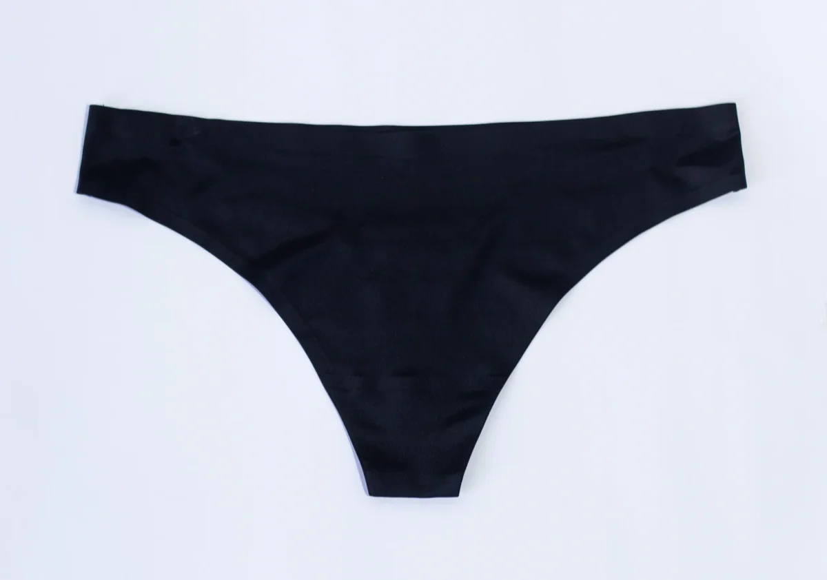 Tanga Curvy Sin Costura Invisible Beige Negro Tallas Extras - Imagen 6