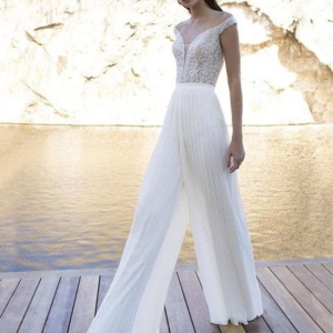 Pantalón de novia plisado en gasa para boda o preboda.