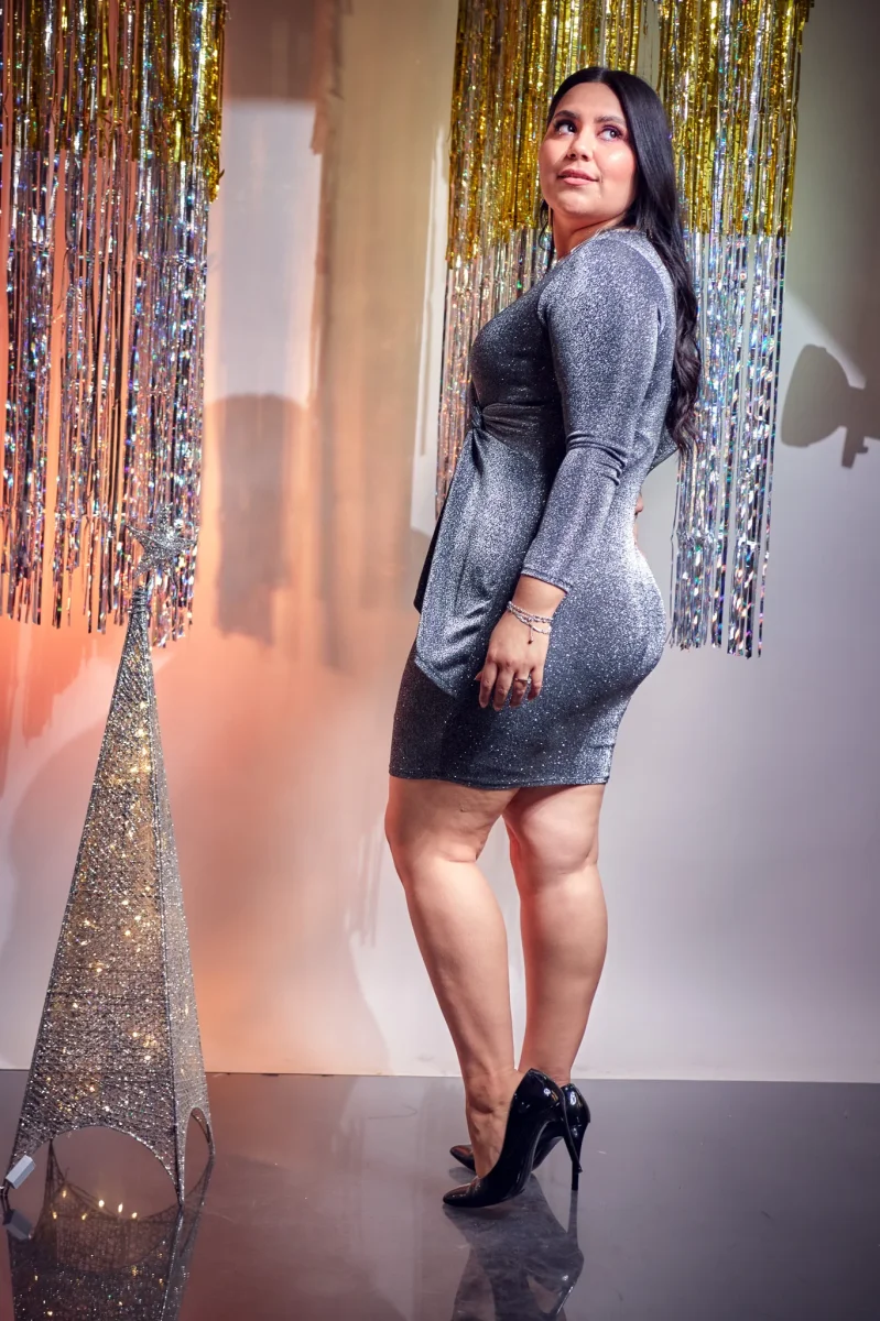 Vestido con Moño Negro Plus Size para Mujer - Imagen 3
