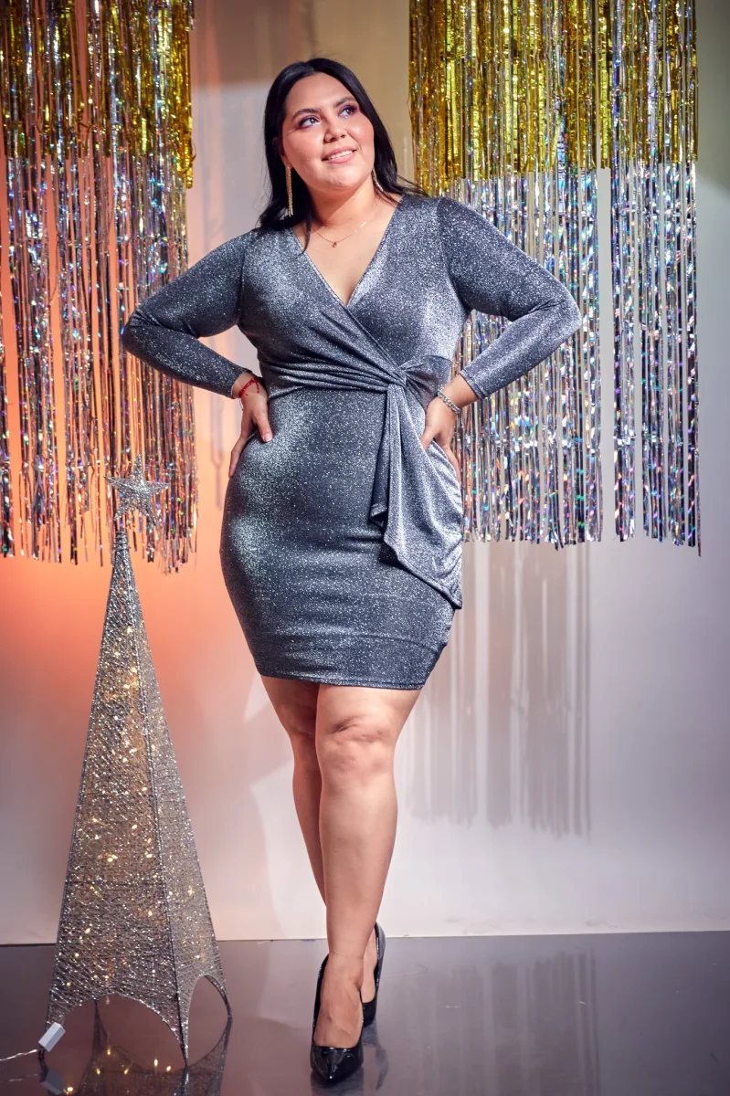 Vestido con Moño Negro Plus Size para Mujer - Imagen 4