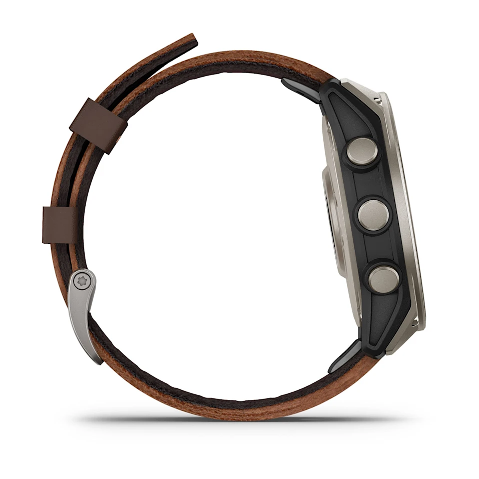 D2™ Mach 2 – 47 mm Titanium with Oxford Brown Leather Band nº ref: 010-02904-31 - Imagen 4