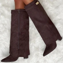 Botas altas efecto ante elegantes