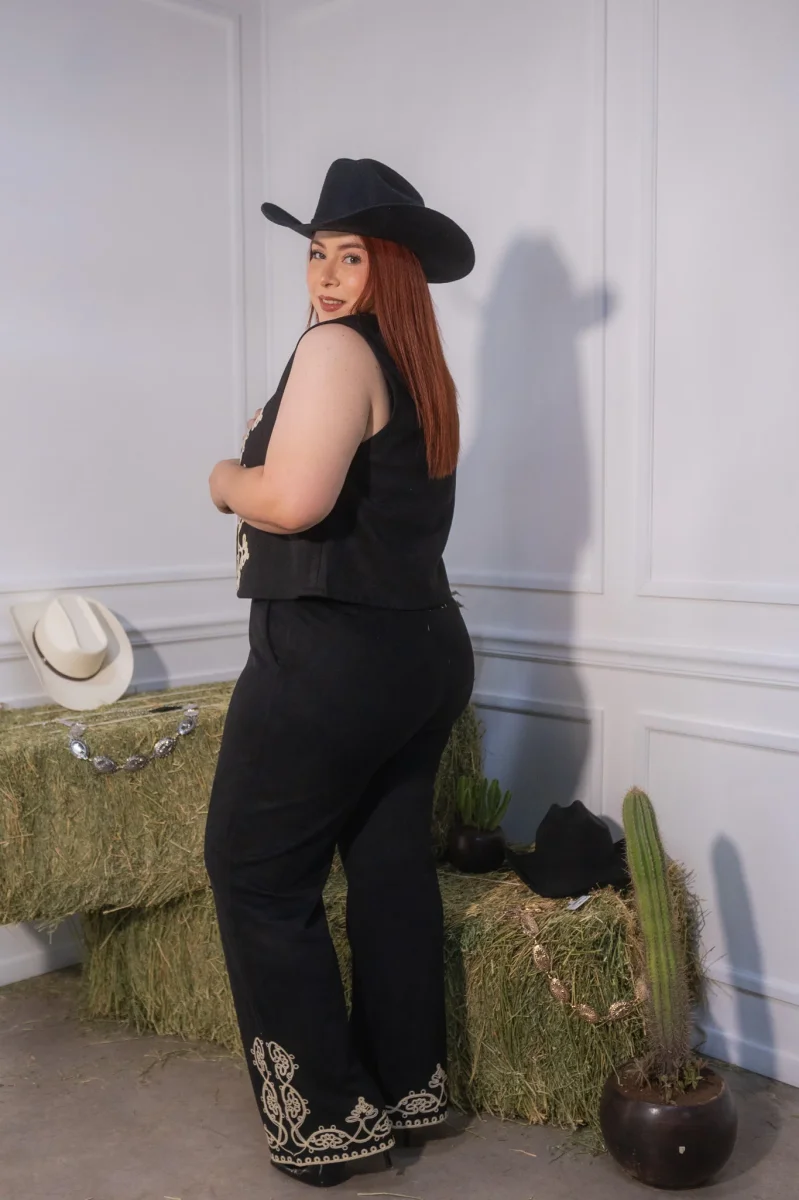 Set Curvy Pantalón con Chaleco Gamuza Premium Look Sofisticado - Imagen 7