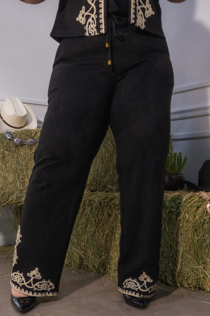 Set Curvy Pantalón con Chaleco Gamuza Premium Look Sofisticado - Imagen 9