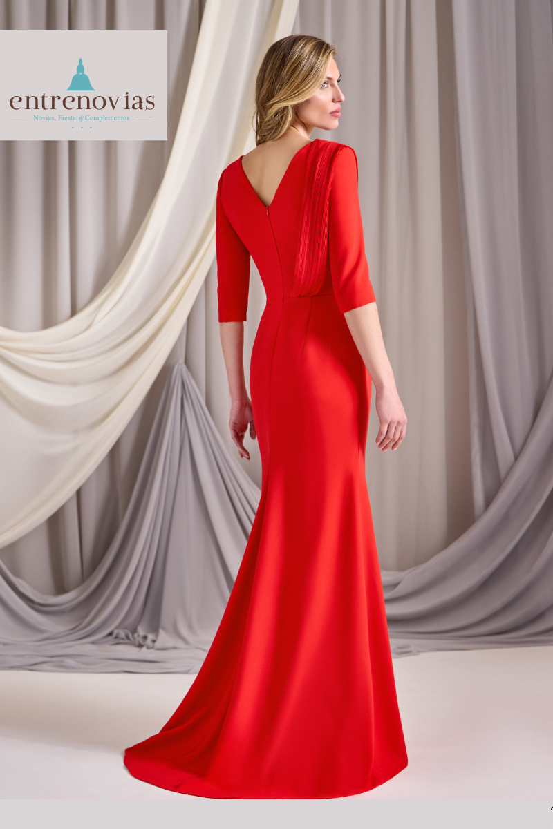 Vestido largo de madrina con manga francesa. - Imagen 3