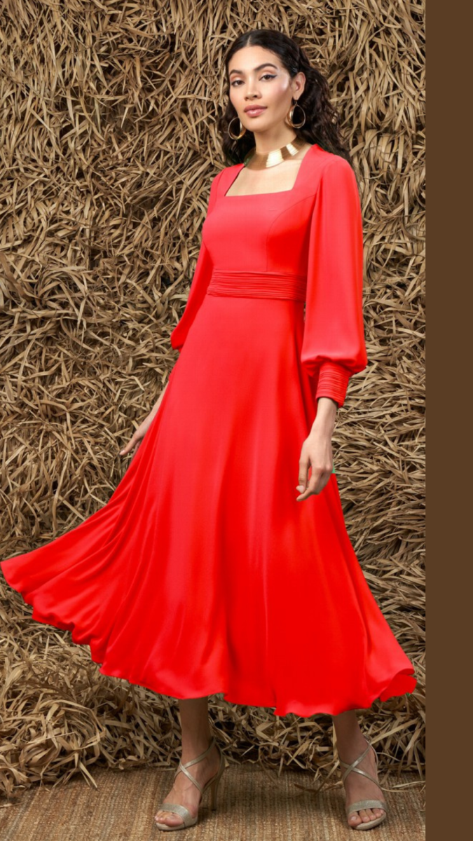 Vestido corto midi de Invitada en gasa,con escote cuadrado.