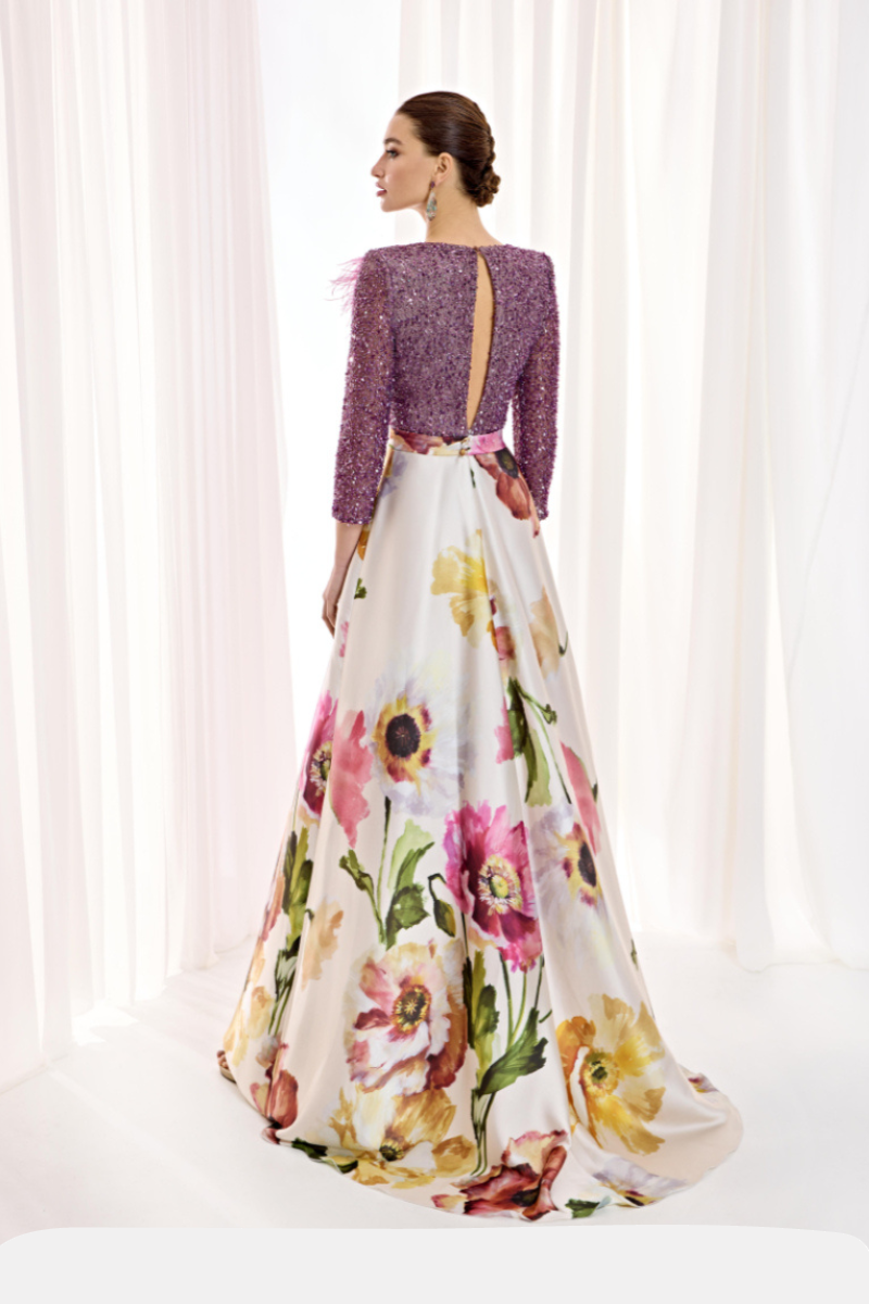 Vestido largo de invitada cuerpo de encaje de lentejuela y falda de satén. - Imagen 3