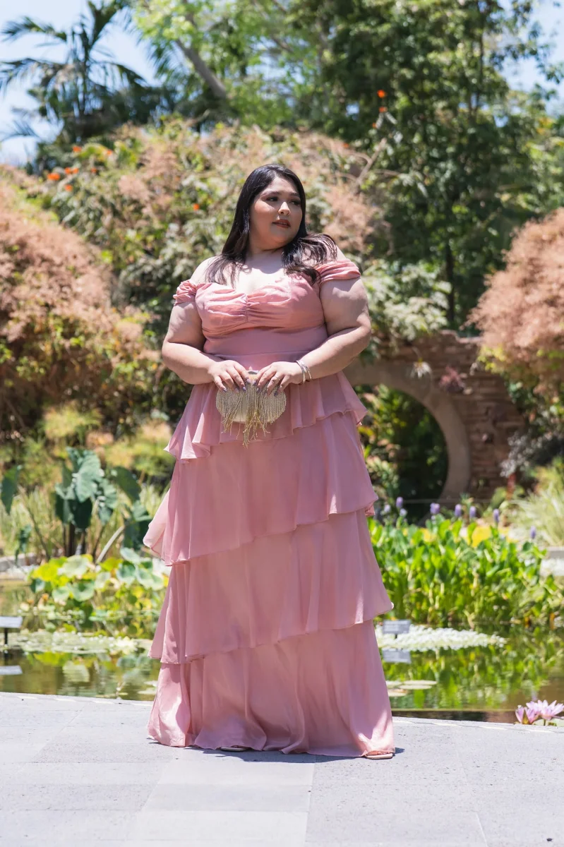 Maxi Vestido Curvy Holanes Rosa Femenino Statement Vibrante