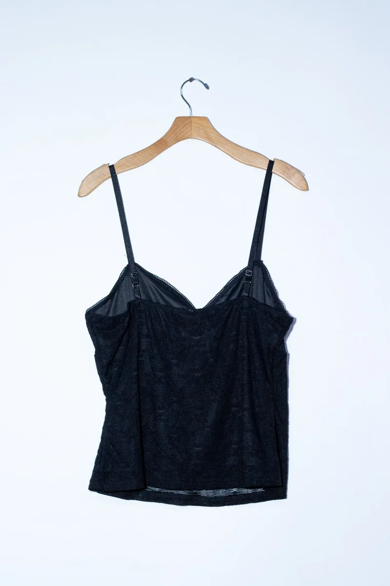 Blusa Curvy Tirantes Moño Negro Elegante - Imagen 6